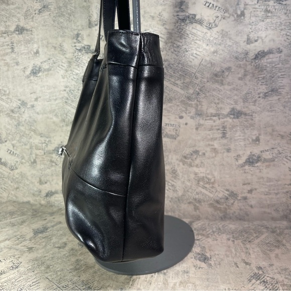 Mandarina Duck Black Leather Tote/Shoulder bag - Picture 5 of 16